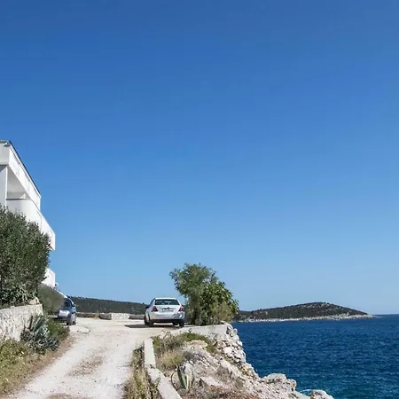 Lorena شقة سيفيد